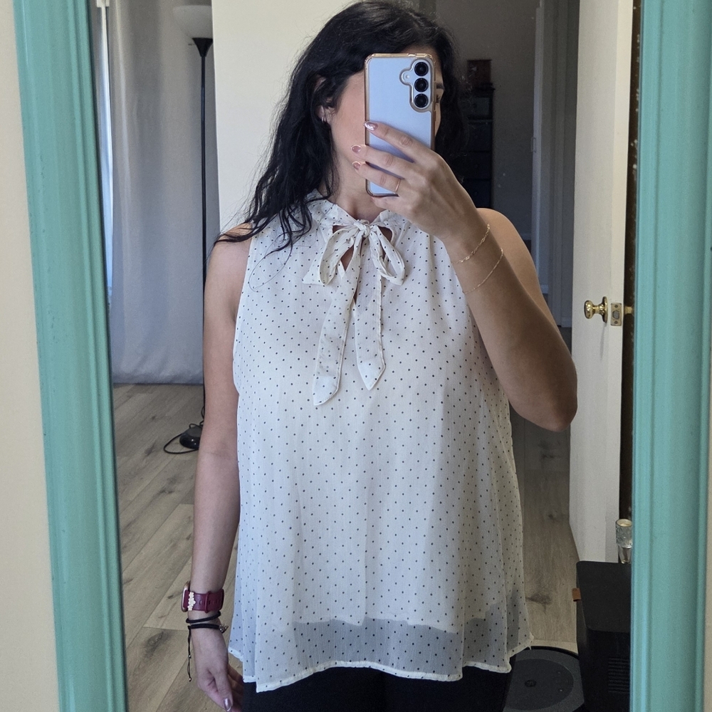 Old Navy Cream Polka Dot Sleeveless Blouse